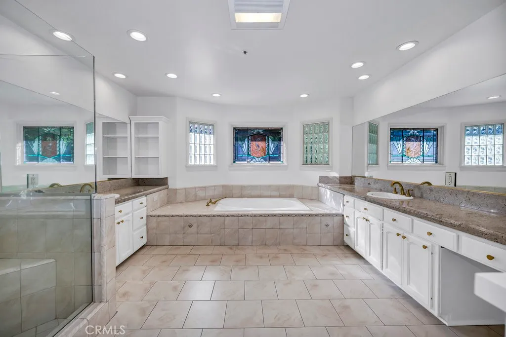 Additional image 88 of 217 N Lima St, Sierra Madre, CA 91024