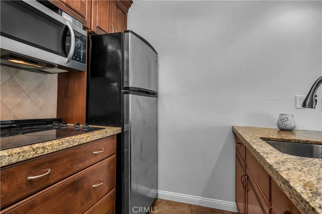 Additional image 40 of 640 The Village Unit 201, Redondo Beach, CA 90277