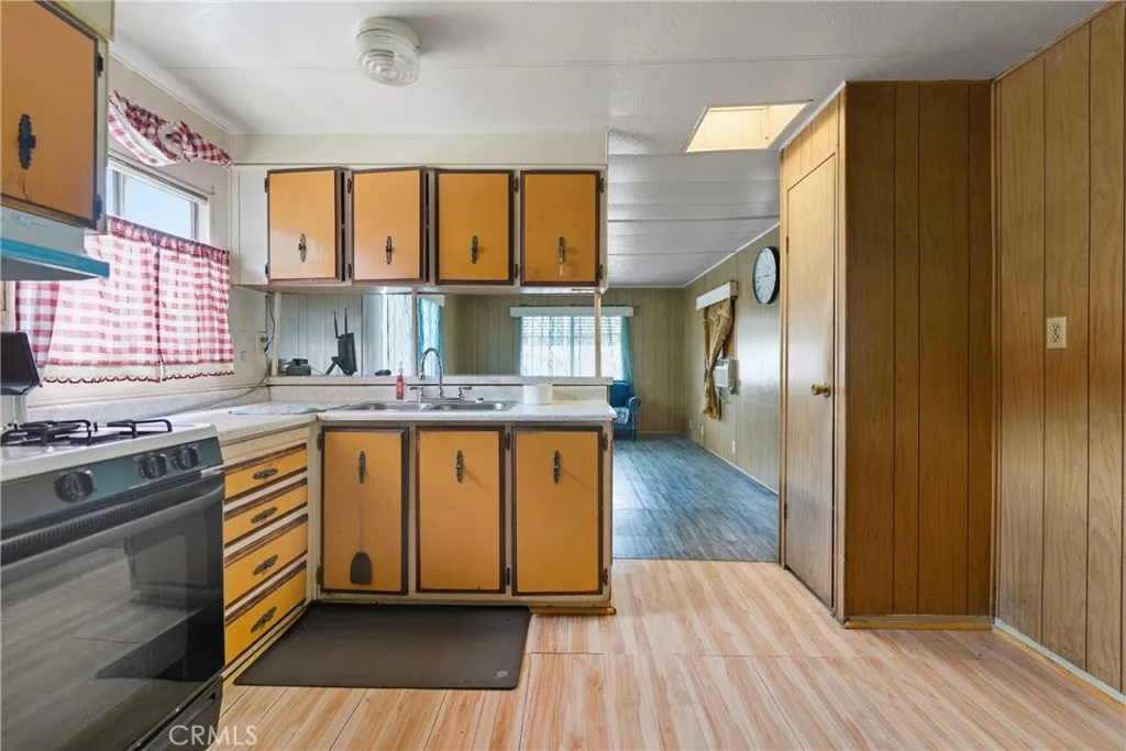 Additional image 27 of 356 W Redondo Beach Boulevard Unit 25, Gardena, CA 90248