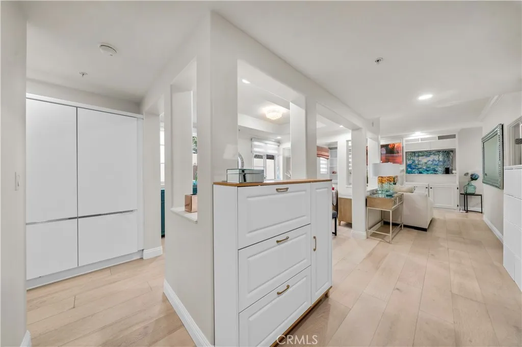 Additional image 4 of 235 S Gale Dr Unit 102, Beverly Hills, CA 90211