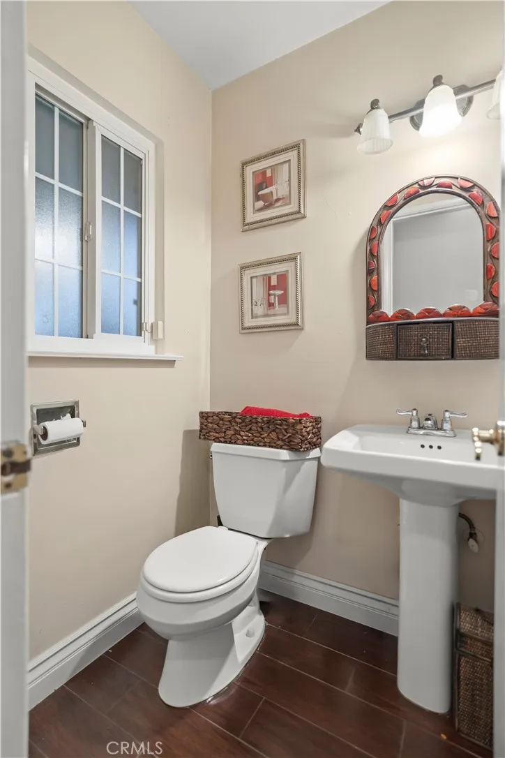 Additional image 74 of 1811 Country Club Dr, Bakersfield, CA 93306