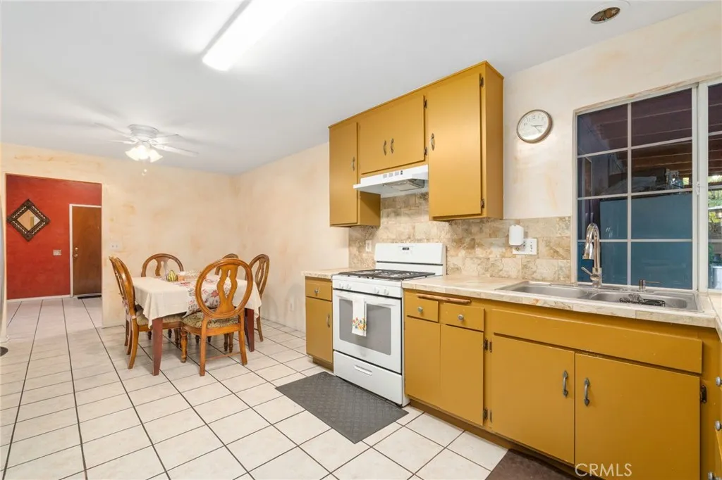 Additional image 50 of 5762 Sky Meadow St, Jurupa Valley, CA 92509