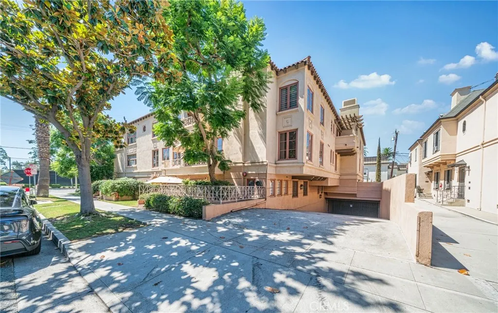 Additional image 88 of 235 S Gale Dr Unit 102, Beverly Hills, CA 90211