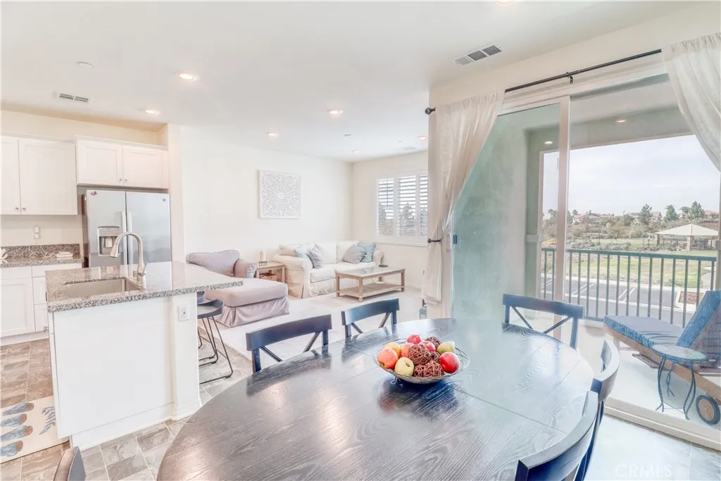 Additional image 85 of 16540 Wyndham Lane Unit 10, Fontana, CA 92336