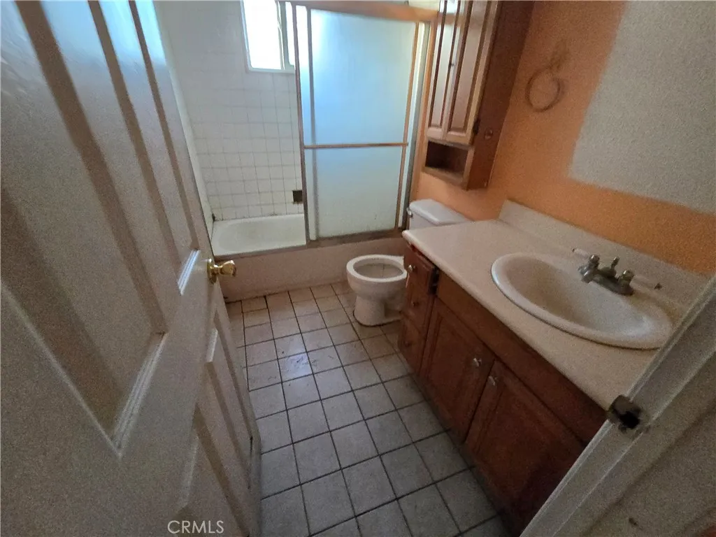 Additional image 94 of 2821 6th, Riverside, CA 92507