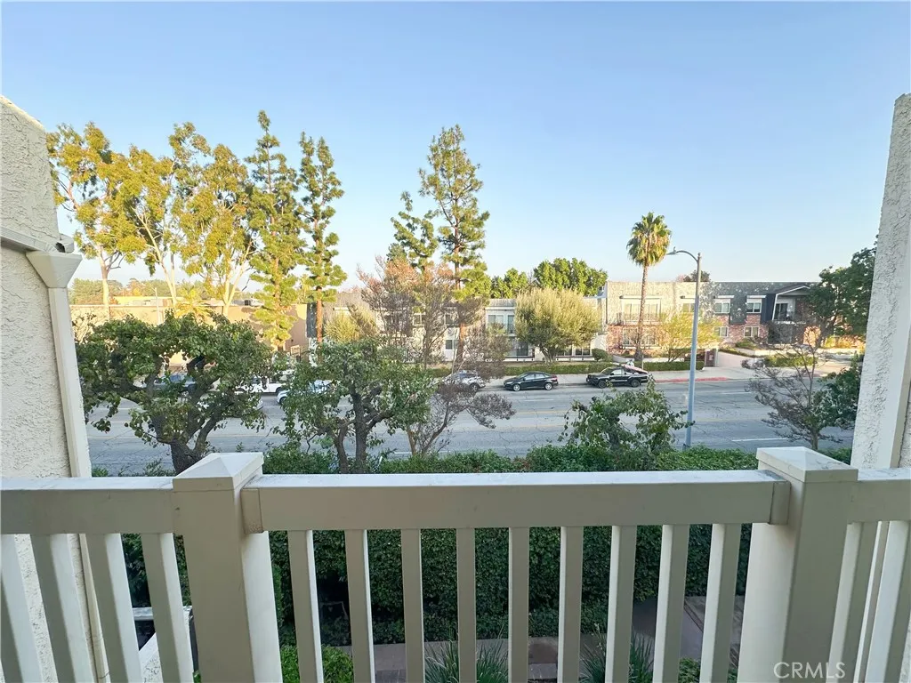 Additional image 20 of 5255 Coldwater Canyon Avenue Unit D, Sherman Oaks, CA 91401