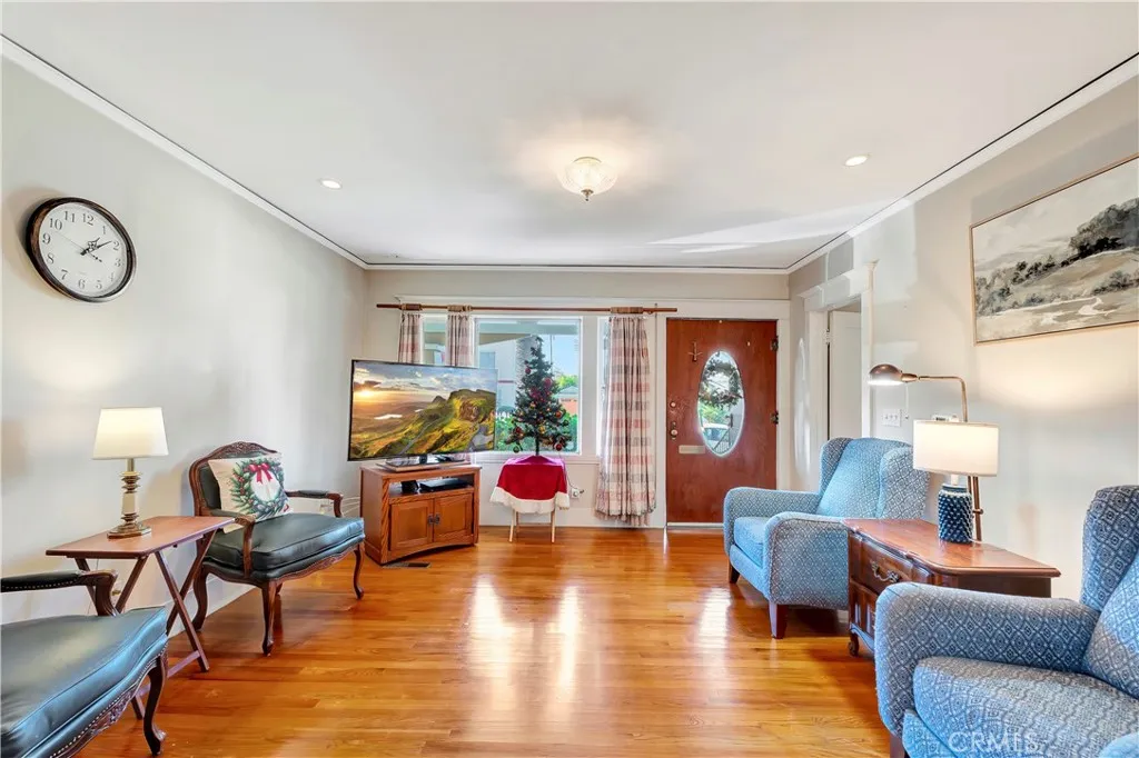 Additional image 46 of 732 Molino Ave, Long Beach, CA 90804