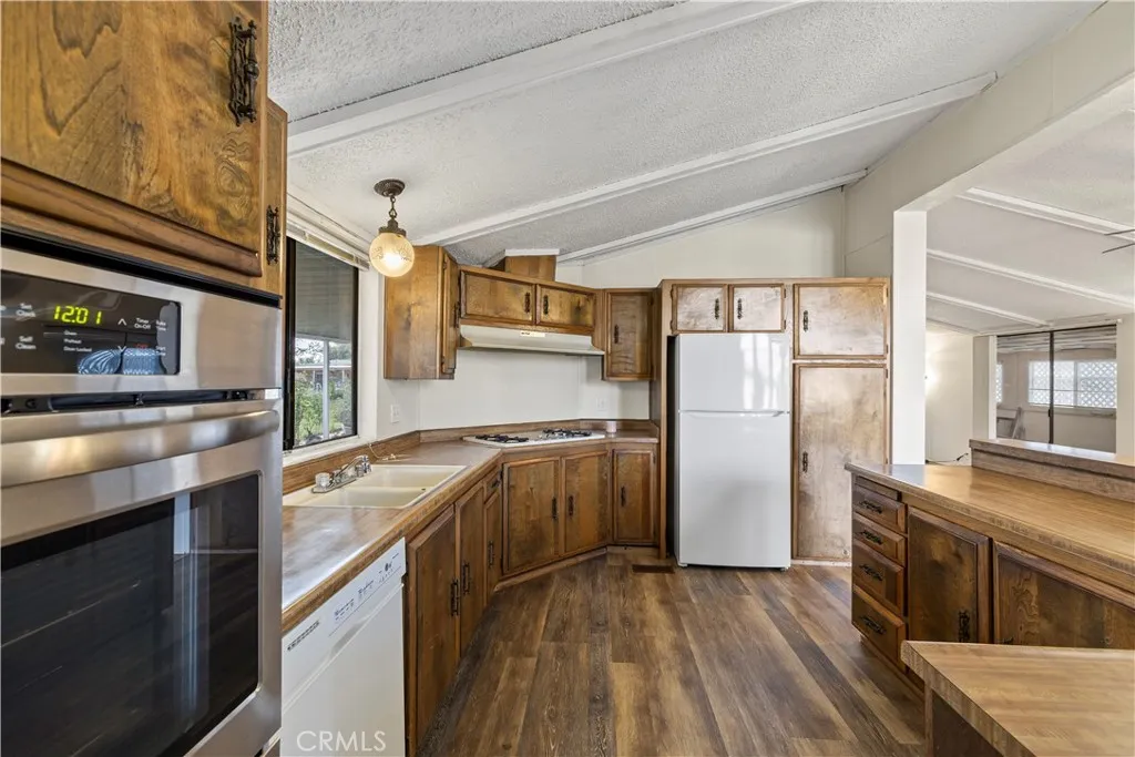 Additional image 57 of 1601 S Garey Ave, Pomona, CA 91766