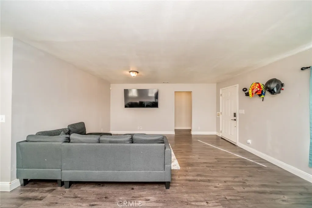 Additional image 11 of 421 S Juanita Street, Hemet, CA 92543