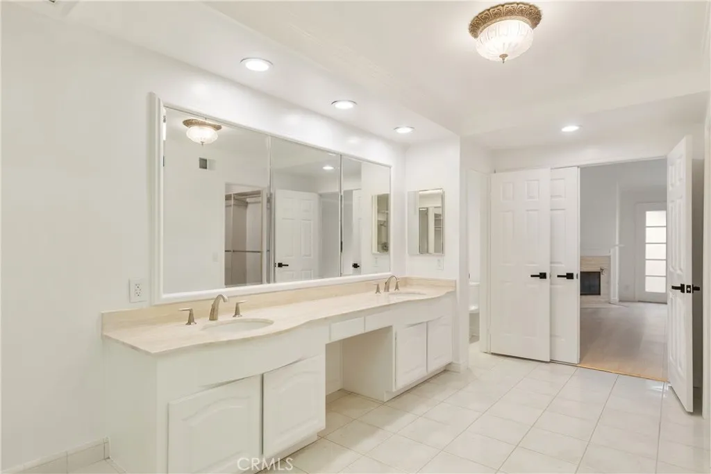 Additional image 24 of 19371 Woodlands Ln, Huntington Beach, CA 92648