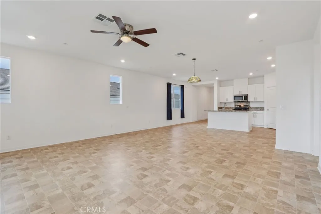 Additional image 6 of 30807 Pitch Pine Dr, Homeland, CA 92548