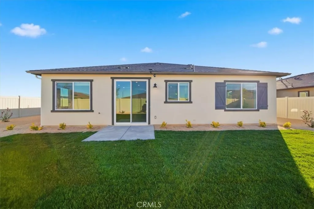3217 E Avenue J-4, Lancaster, CA 93535