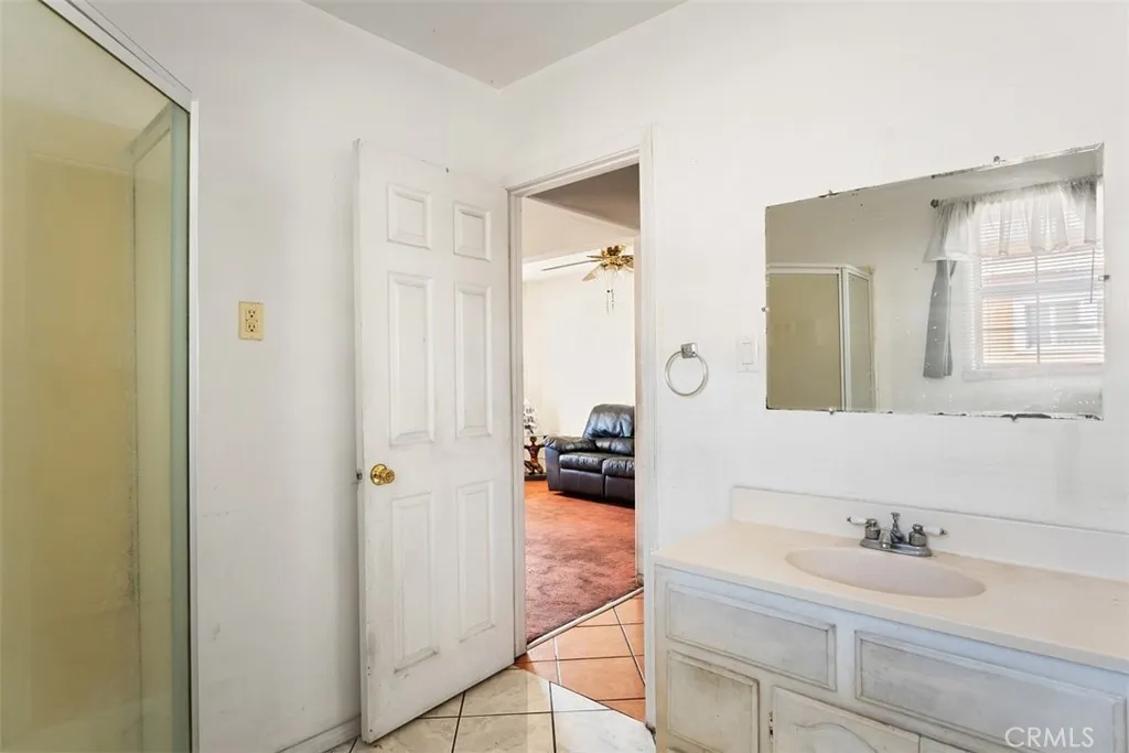 Additional image 26 of 1343 S La Verne Avenue, East Los Angeles, CA 90022