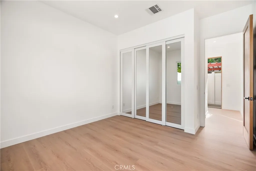 Additional image 135 of 6935 Jellico Avenue, Lake Balboa, CA 91406