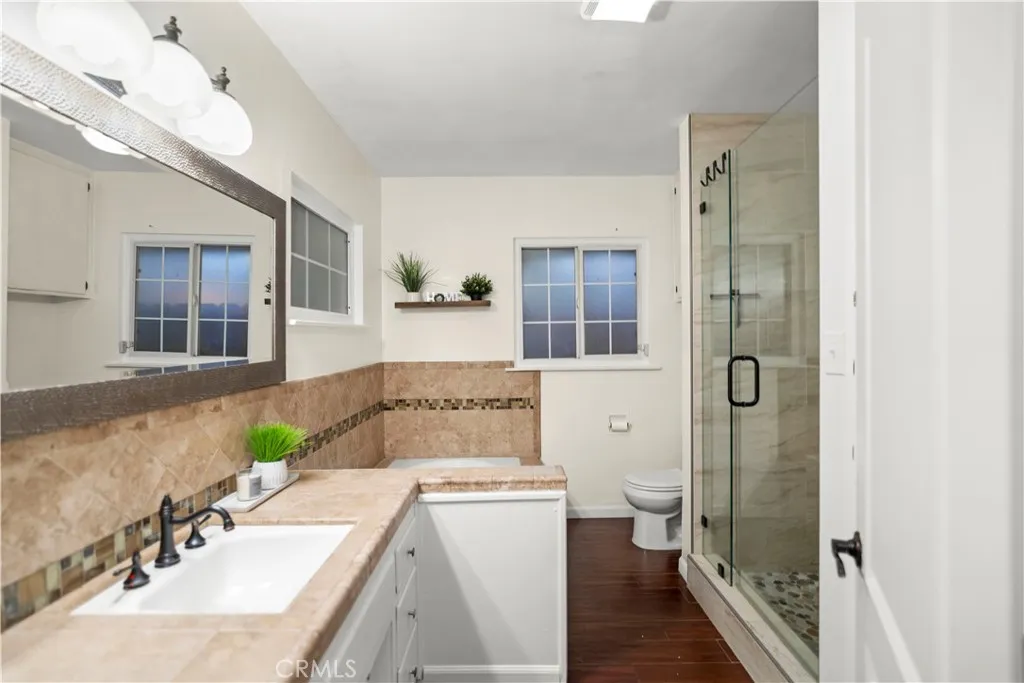 Additional image 41 of 1811 Country Club Dr, Bakersfield, CA 93306