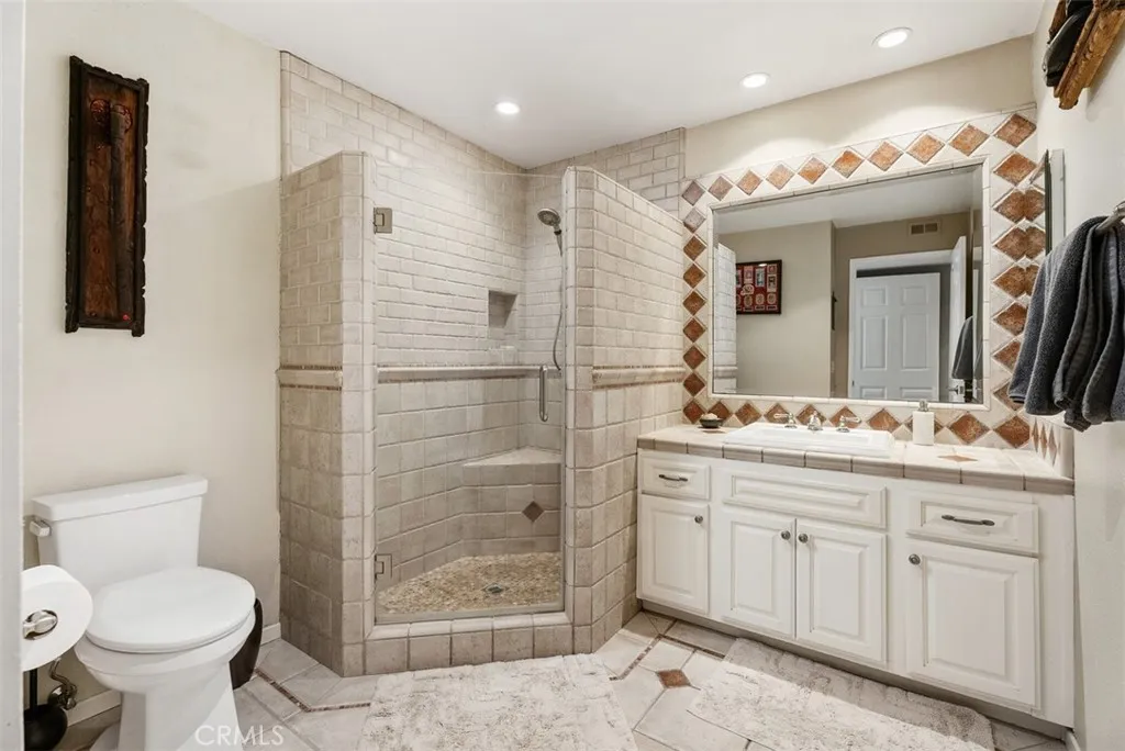 Additional image 31 of 16255 Pacific Circle Unit 204, Huntington Beach, CA 92649