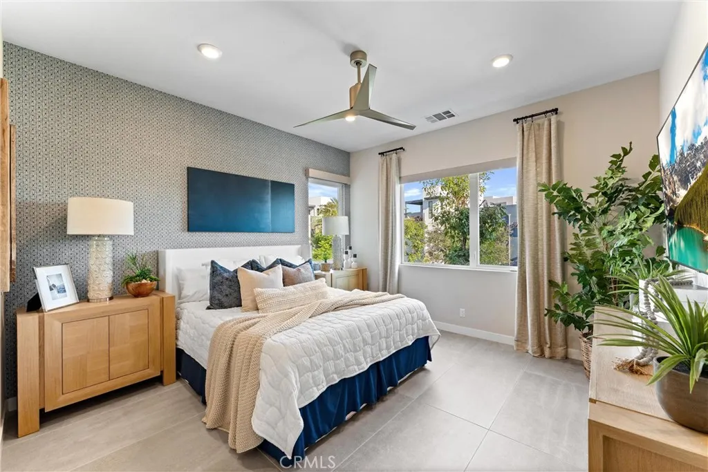 Additional image 6 of 419 Transport, Tustin, CA 92782