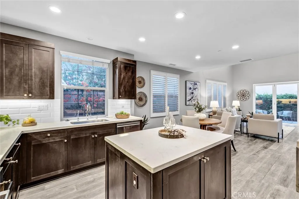 Additional image 10 of 107 Copeland, Irvine, CA 92618