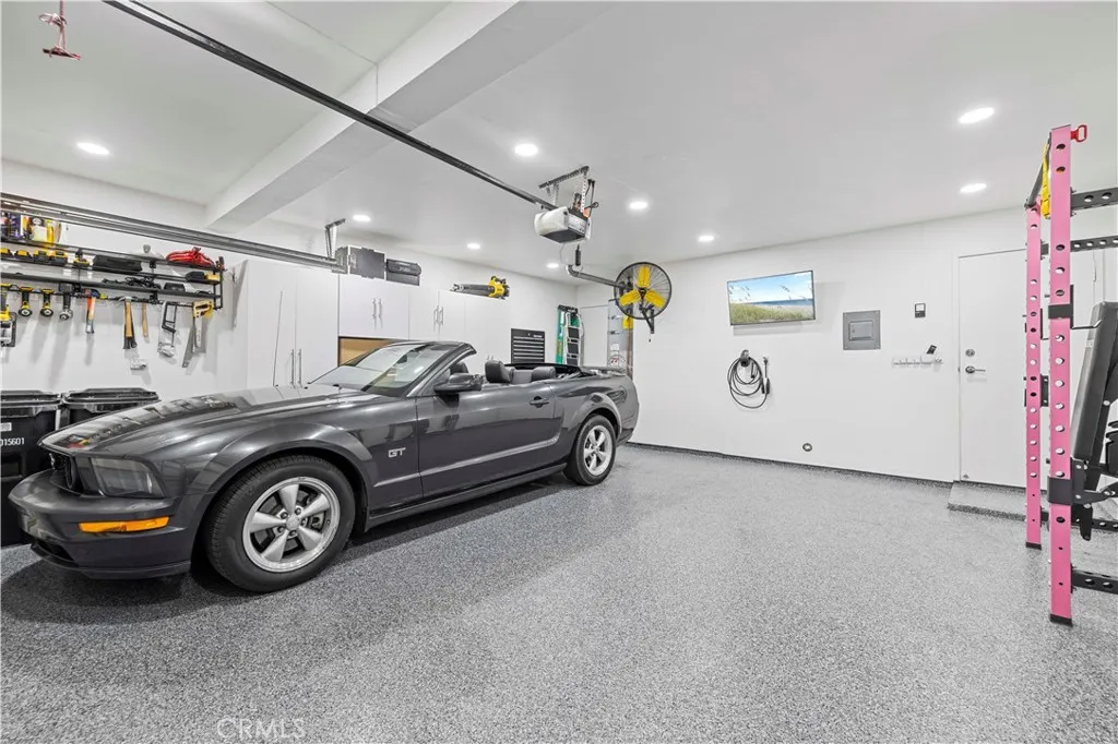 Additional image 80 of 10061 Melinda Way Unit 2, Northridge, CA 91325