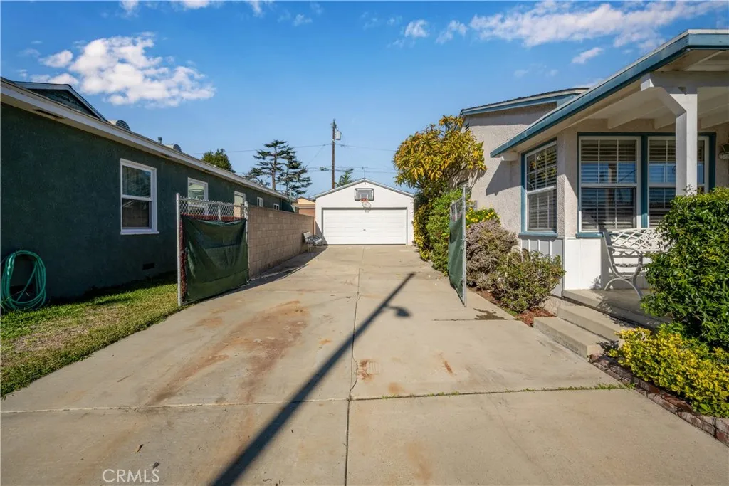 Additional image 87 of 5815 E Oxholm St, Long Beach, CA 90808