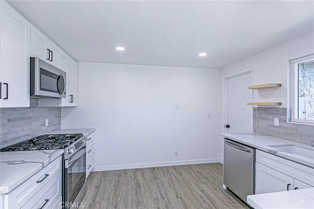 Additional image 16 of 516 N L St, Lompoc, CA 93436