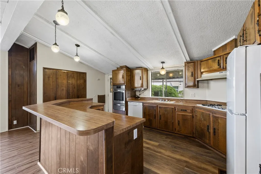 Additional image 17 of 1601 S Garey Ave, Pomona, CA 91766