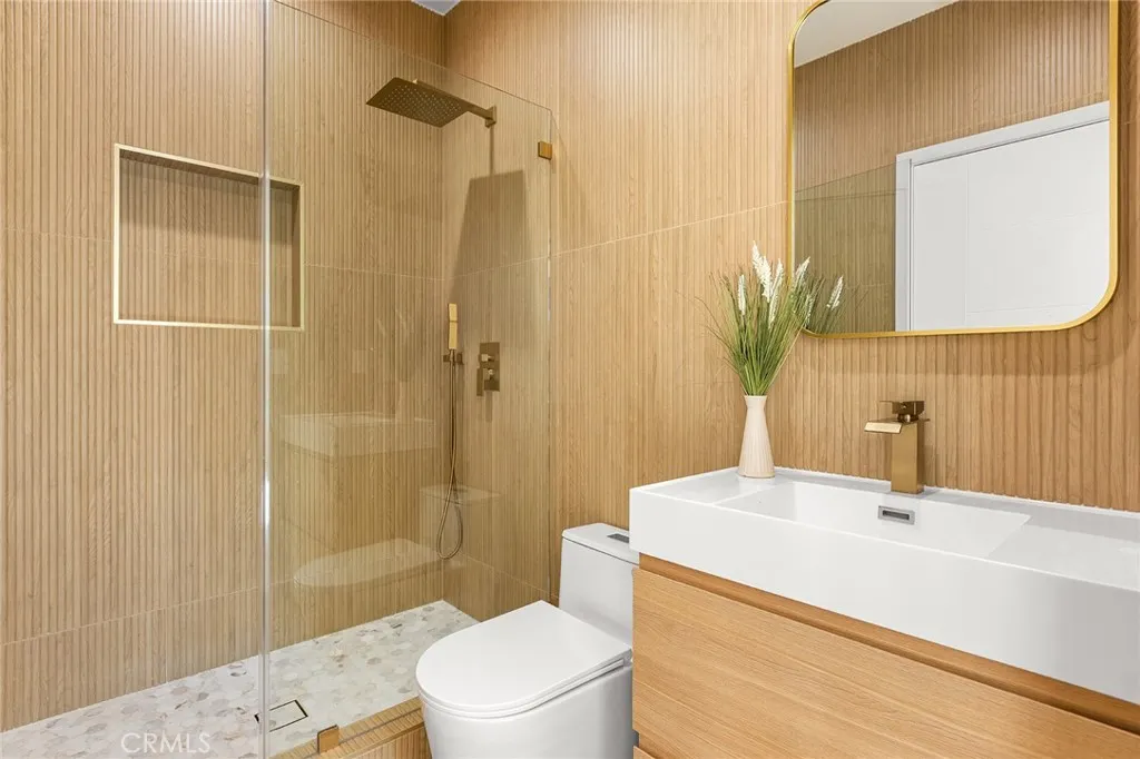 Additional image 111 of 5750 Stansbury Avenue, Sherman Oaks, CA 91401