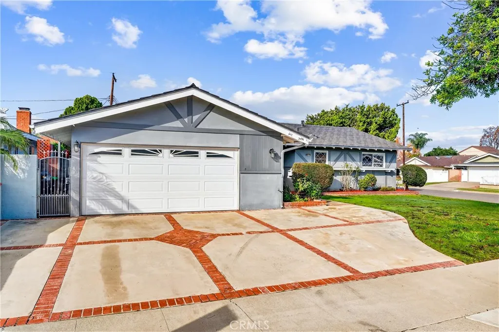 Additional image 3 of 2496 N Beechwood Street, Orange, CA 92865