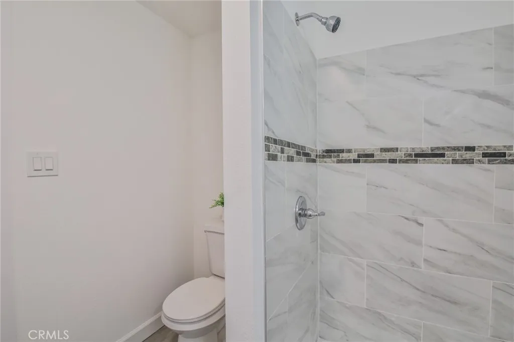 Additional image 65 of 1335 W 68th St, Los Angeles, CA 90044