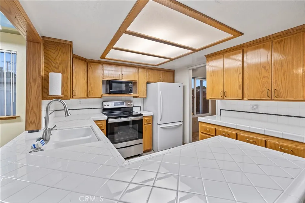 Additional image 13 of 16464 Tullock St, Fontana, CA 92335