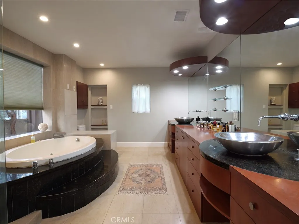 Additional image 67 of 207 S Poinsettia Avenue, Manhattan Beach, CA 90266