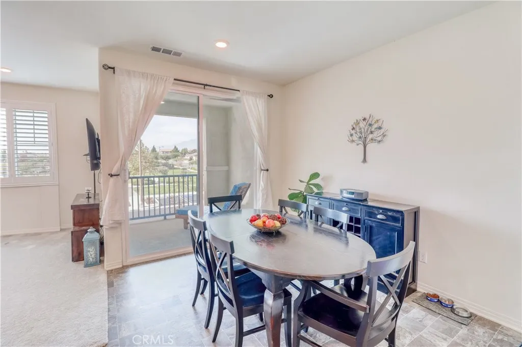 Additional image 23 of 16540 Wyndham Lane Unit 10, Fontana, CA 92336