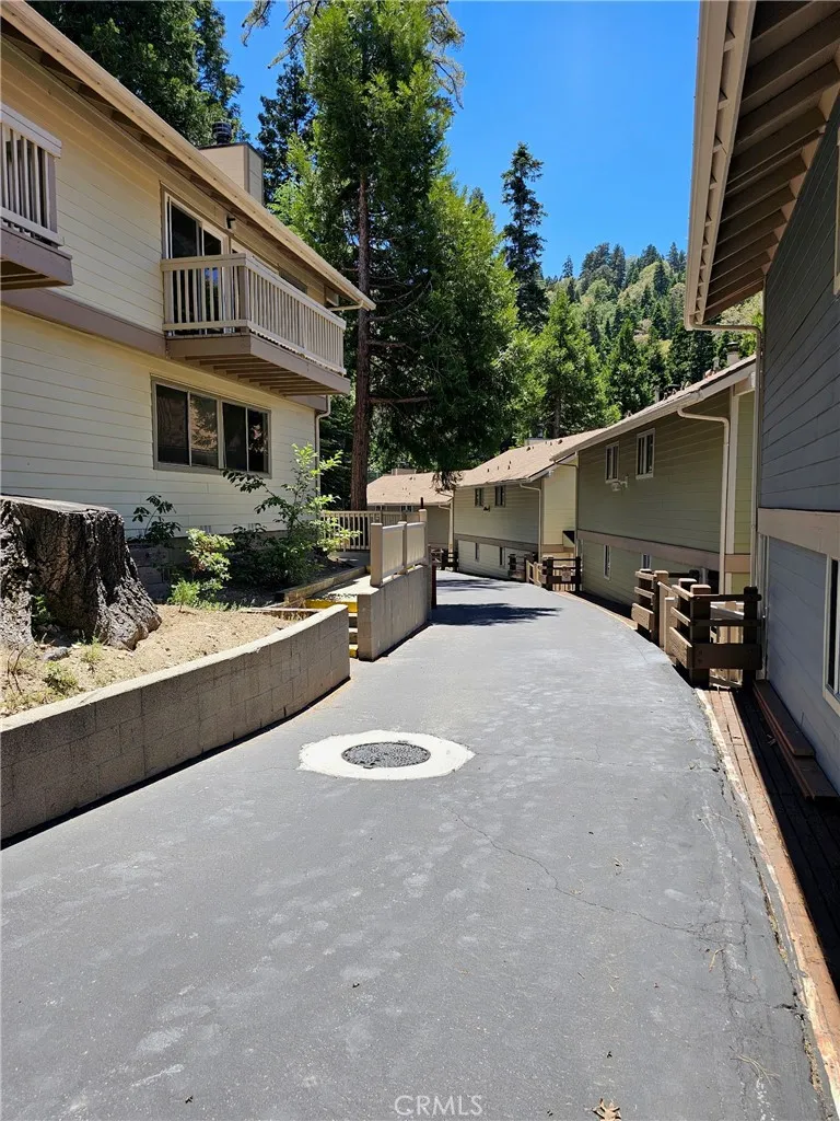 Additional image 15 of 305 Canyon Crest Ln, Lake Arrowhead, CA 92352