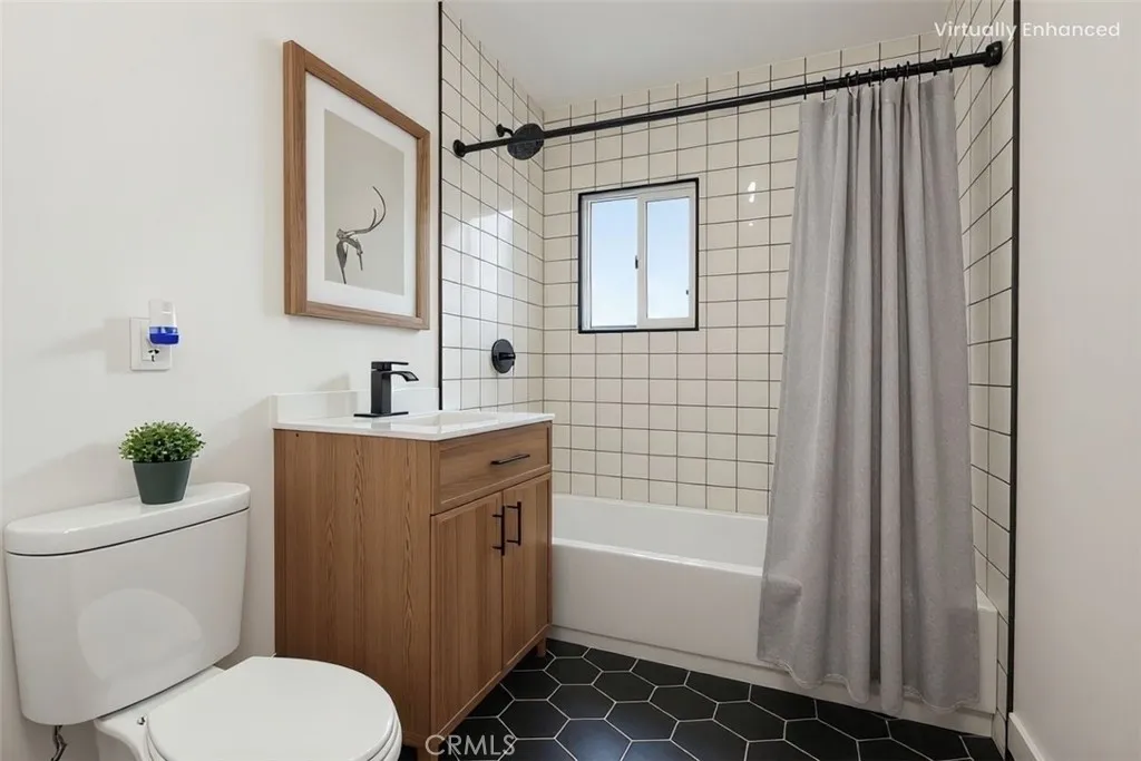 Additional image 66 of 924 W Almond Street, Compton, CA 90220