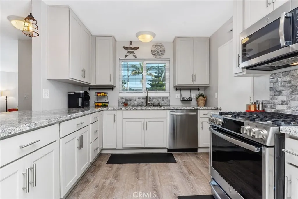 Additional image 51 of 15201 Nottingham Ln, Huntington Beach, CA 92647