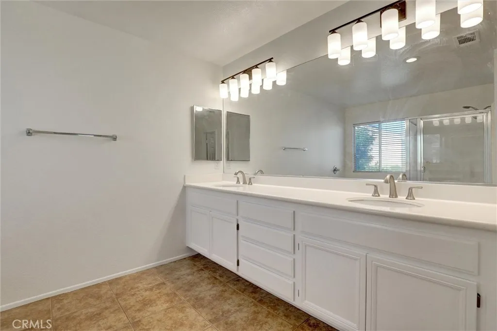 Additional image 19 of 27 Ohio, Irvine, CA 92606