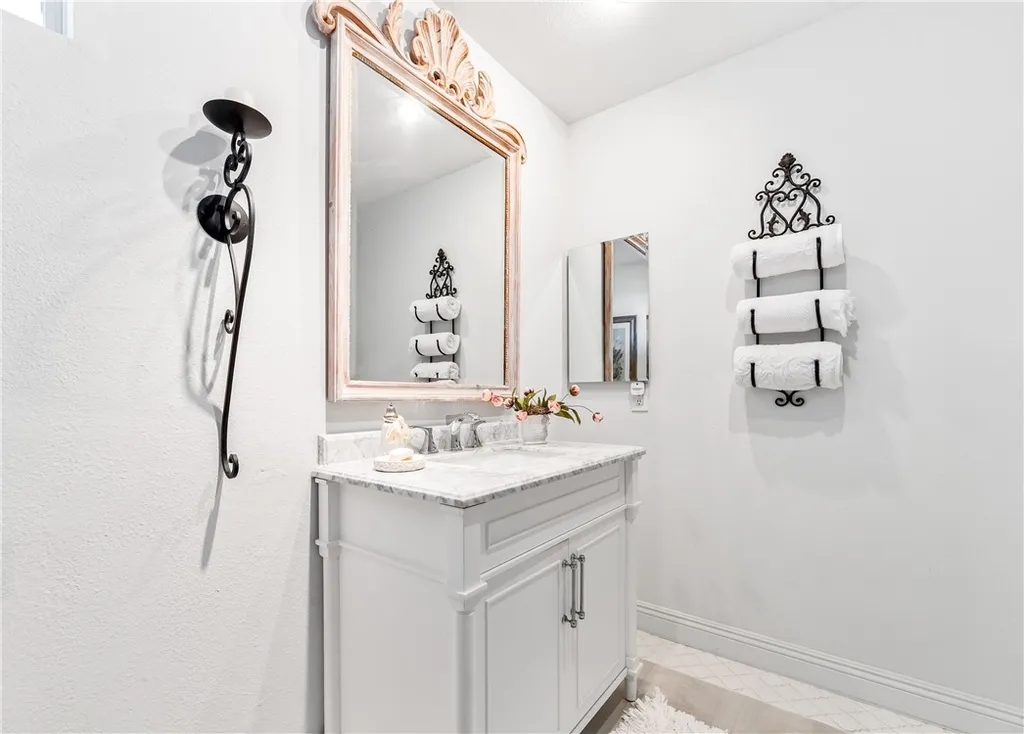 Additional image 34 of 18576 Vallarta Dr, Huntington Beach, CA 92646