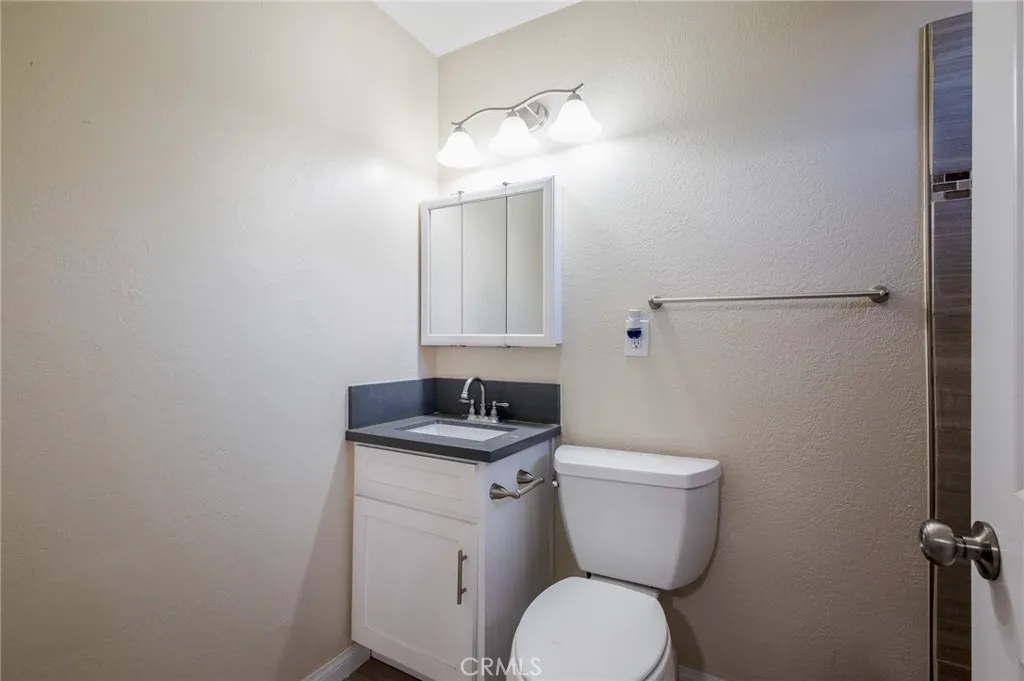 Additional image 44 of 857 E 109th Pl, Los Angeles, CA 90059