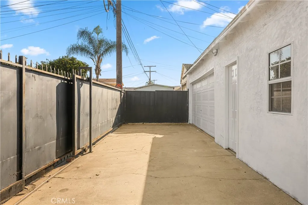 Additional image 92 of 2186 Lime Avenue, Long Beach, CA 90806