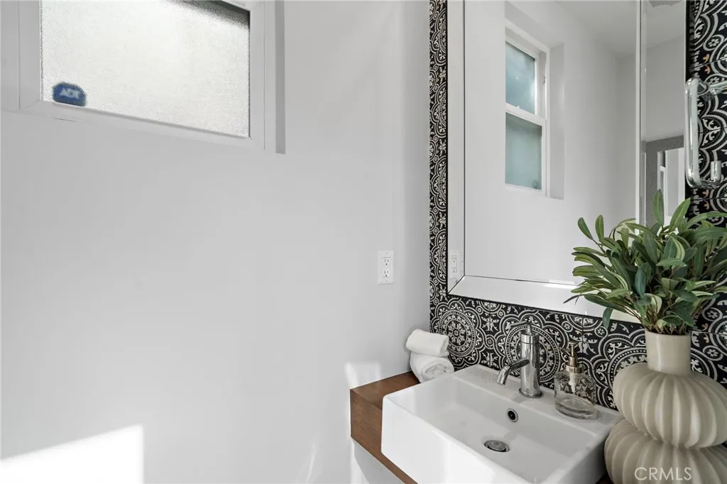 Additional image 69 of 520 13th, Huntington Beach, CA 92648