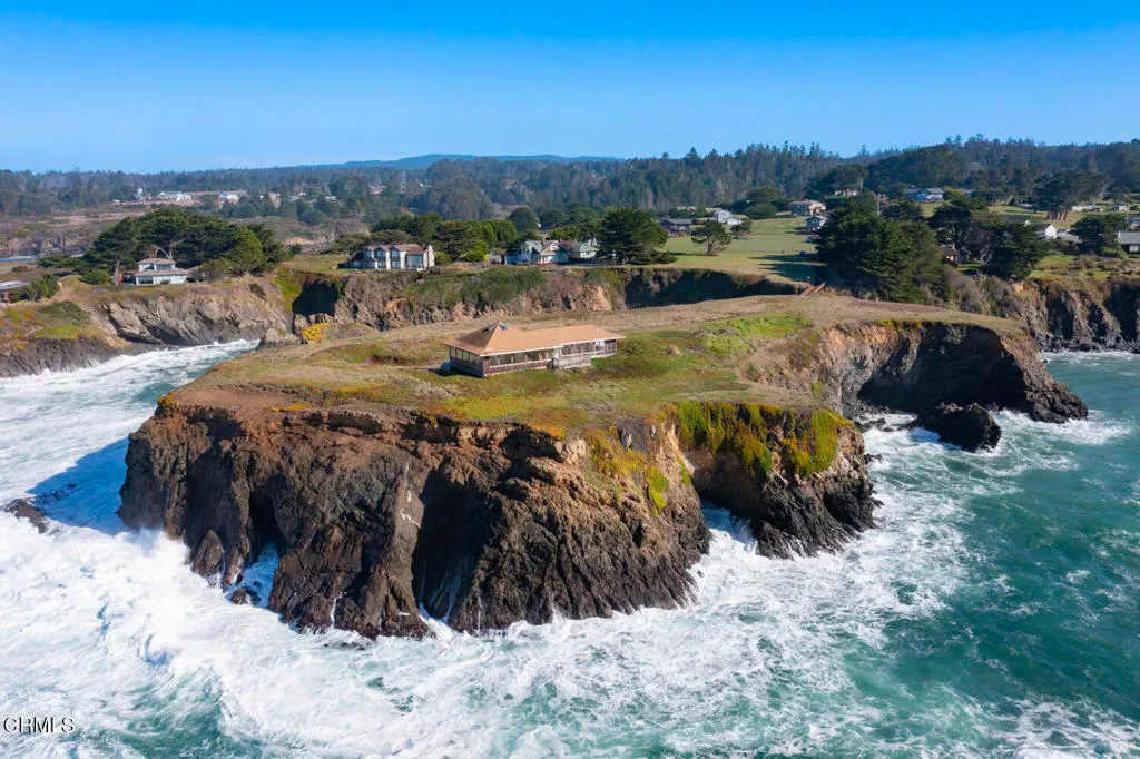 Additional image 45 of 45525 S Caspar Drive, Mendocino, CA 95460