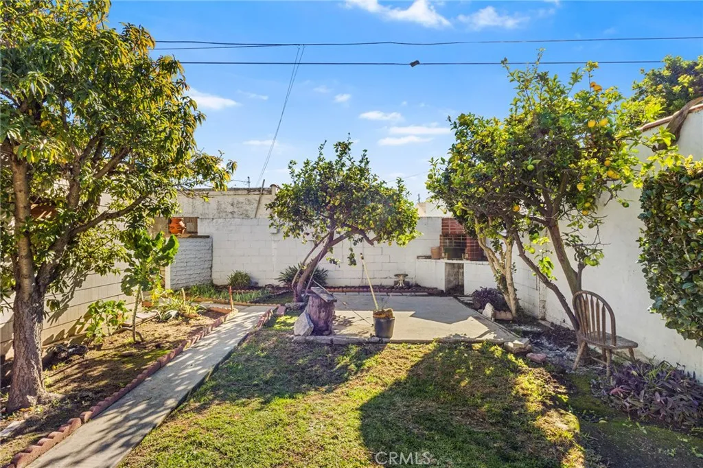 Additional image 22 of 2056 W 70th St, Los Angeles, CA 90047