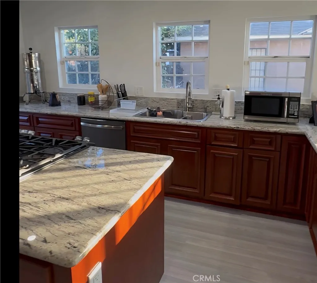 Additional image 9 of 6306 5th Avenue, Los Angeles, CA 90043