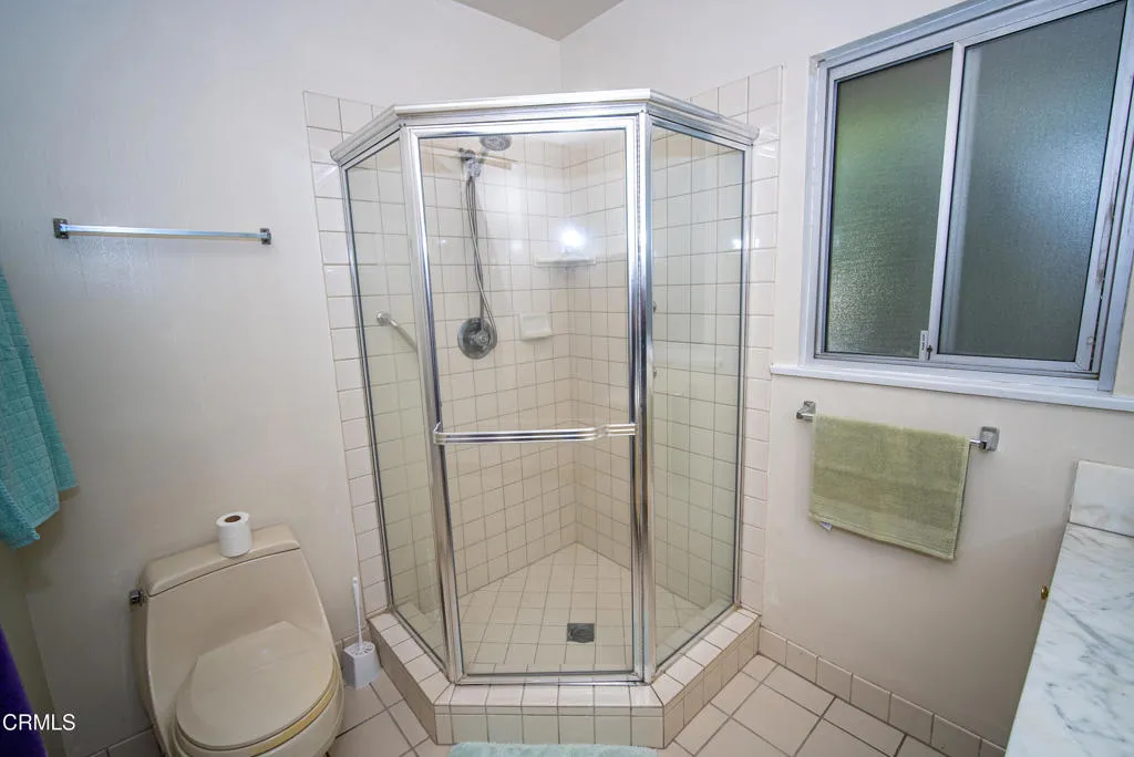 Additional image 125 of 2460 Las Positas Road, Glendale, CA 91208