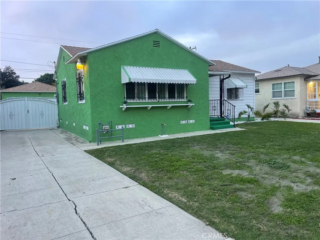 12119 Alvaro St, Los Angeles, CA 90059