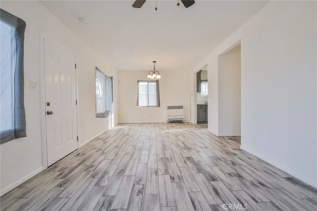 Additional image 11 of 946 E 104th St, Los Angeles, CA 90002