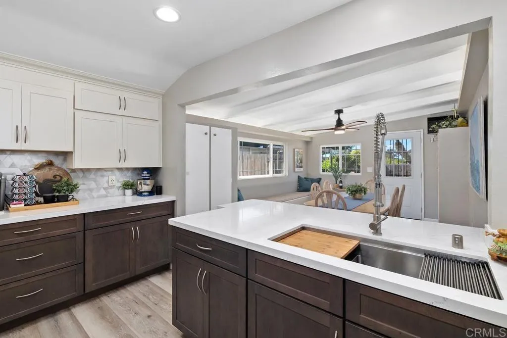 Additional image 14 of 3542 Governor Drive, San Diego, CA 92122