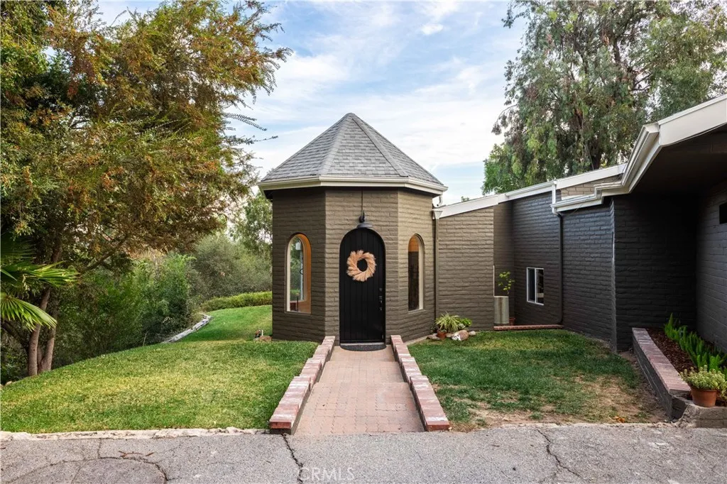 Additional image 3 of 1076 Norumbega Dr, Monrovia, CA 91016