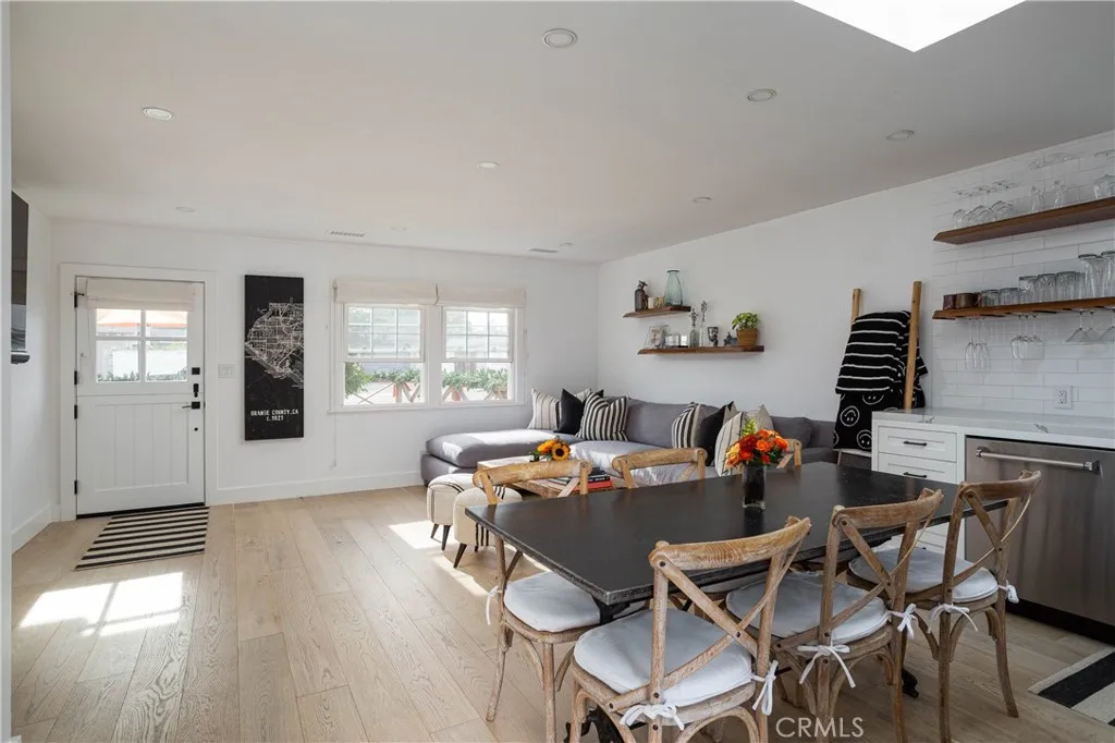 Additional image 48 of 394 E 20th St, Costa Mesa, CA 92627