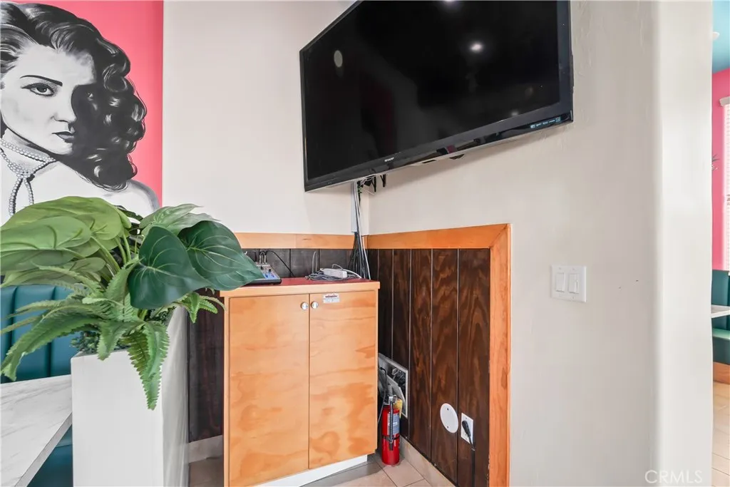 Additional image 83 of 13076 Glenoaks, Sylmar, CA 91342